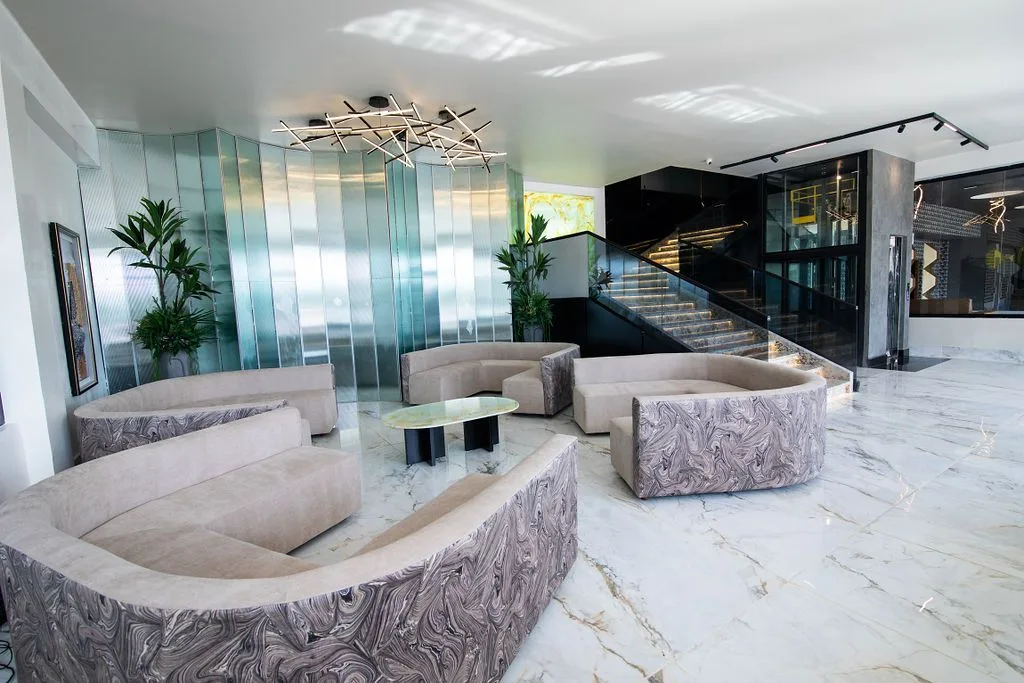 Lovera Hotel